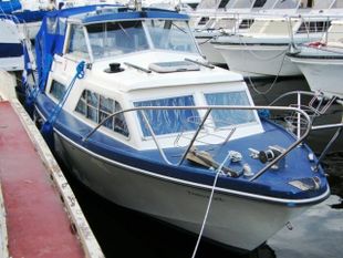  Fairline Fury