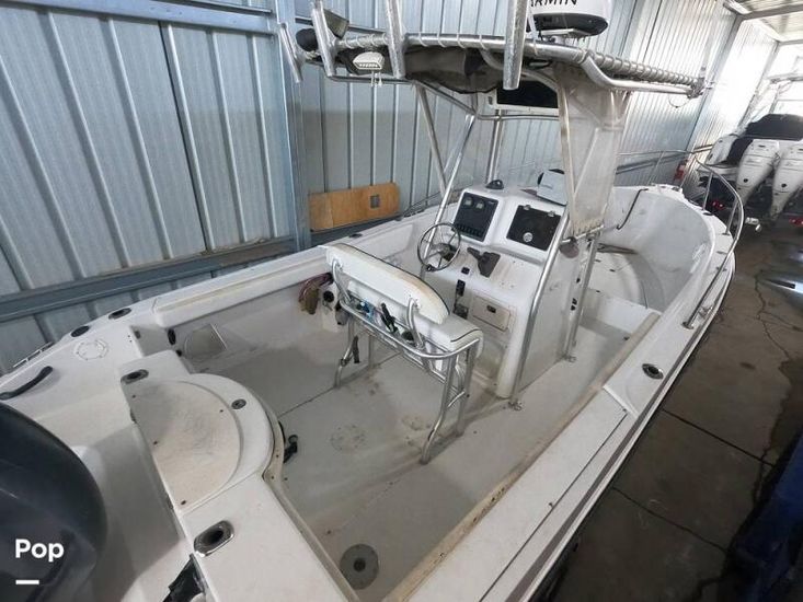 2002 Seaswirl 2301 striper