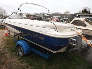 1998 Glastron SE 175