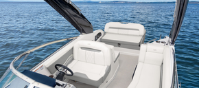 2025 Regal 28 Express 9
