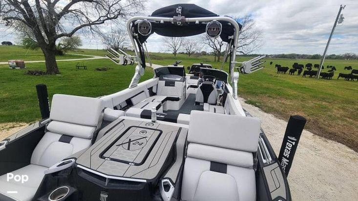 2020 Mastercraft x-24