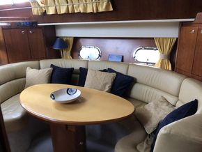 Saloon 1