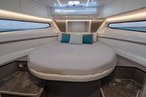 Jeanneau Merry Fisher 895 - forward cabin with double berth