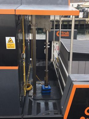 Moonpool pole