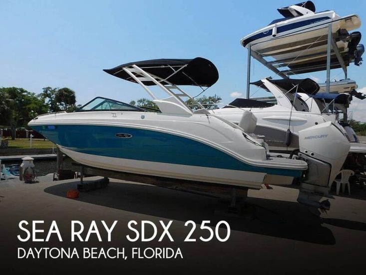 2021 Sea Ray 250 sdx