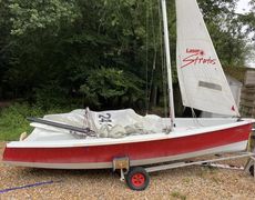 Laser Stratos - Fun family dinghy