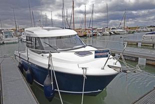 2015 Jeanneau Merry Fisher 695