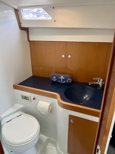 Solent Spear 35 - Rare Modern Classic Motor Yacht