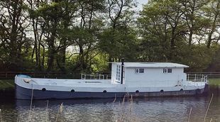 75ft Dutch Barge Style Houseboat
