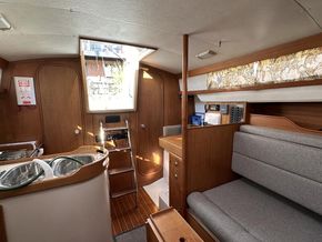 1993 Hunter Legend  Hunter Channel 323 31