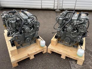 Pair of 2 x YANMAR 4LHA-STP 240HP Bobtail Warranty