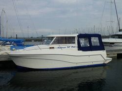 2002 Rodman 747 Plus