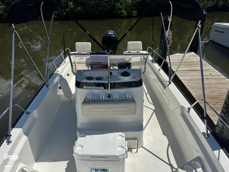2023 Boston Whaler montauk 190
