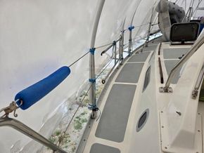 Trident Warrior 40  - Side Deck