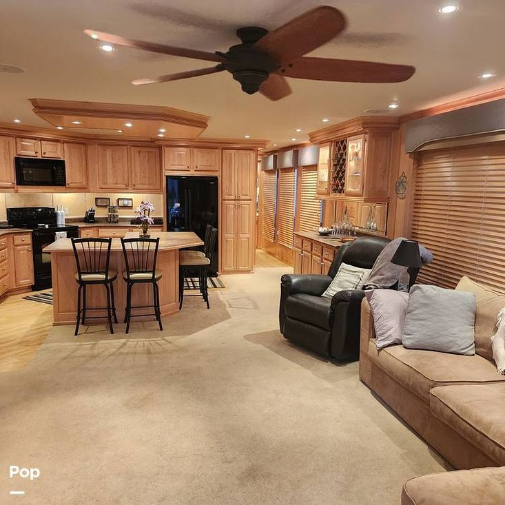 2007 Sharpe 84 houseboat