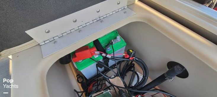 2019 Sun Tracker 22 XP3