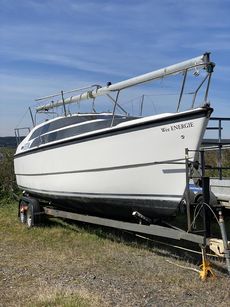 MacGregor 26M