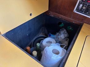 Seamaster 925  - Galley