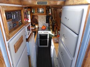 Cain Narrowboat 57'  - Interior