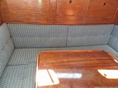 1993 Classic Yacht Robertson 35