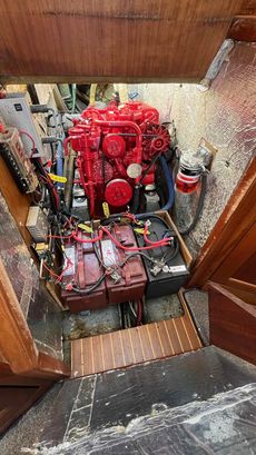 Malo 34 with New Engine