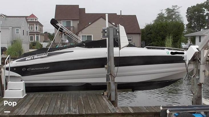 2008 Crownline 260 ex