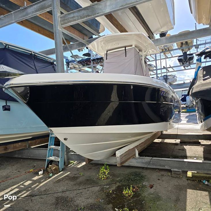 2015 Robalo 242 cc