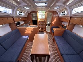 2015 Bavaria Cruiser 37 14