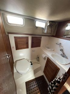 Channel Island 32