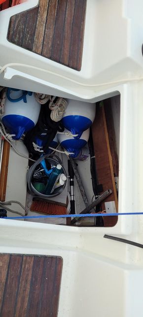 deep cockpit locker with lightly used fenders (2024)