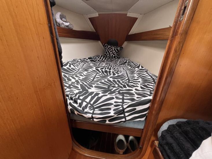 1987 Beneteau First 325