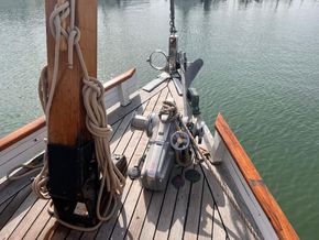 WE Thomas Gentleman's Classic Cutter  - Windlass