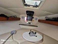 2010 Rinker Captiva 246