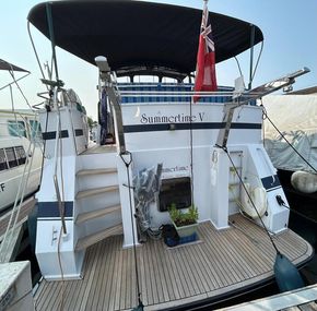 Swimming teak deck