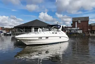 2001 Sealine S34