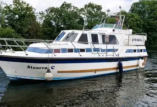 1994 Aquastar Ocean Ranger 33