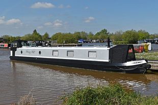 62ft Cruiser stern Narrowboat