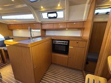 2015 Bavaria Cruiser 37