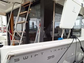 Beneteau Swift Trawler 35 