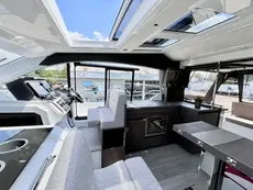 2025 Sealine C390