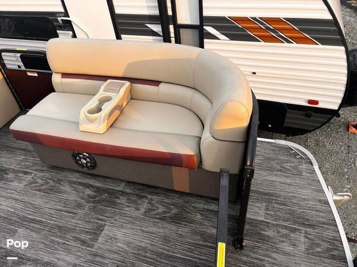 2022 Sweetwater 2086