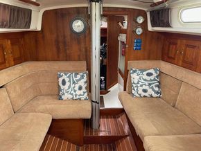Cabin with mast!