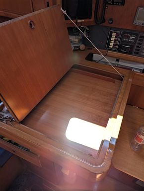 Storage space under nav table