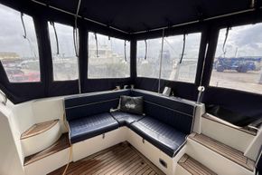 Birchwood-cockpit-seating