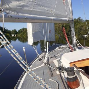 E boat 22
