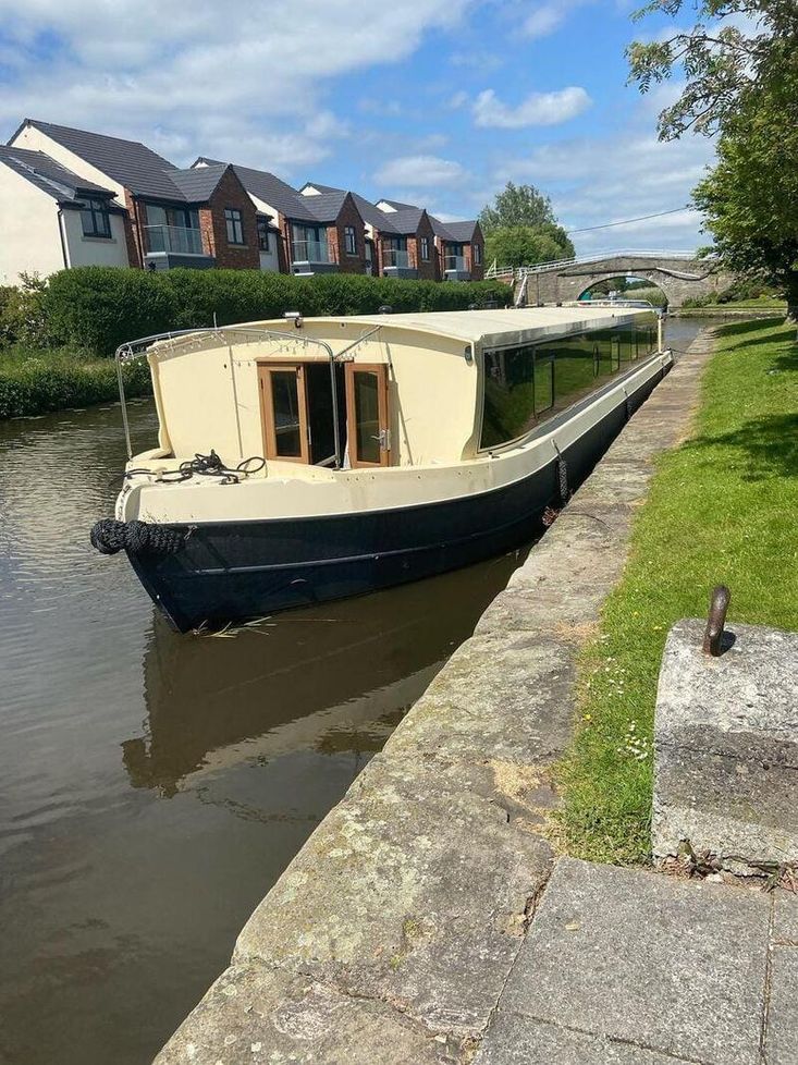 2021 Collingwood Boat 60ft x 12ft Luxury Widebeam