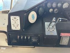 1986 Sea Ray 410 AFt Cabin