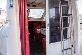 2001 Rodman 800 Flybridge 7