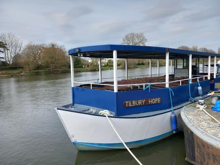 PASSENGER VESSEL CLASS V  RIVER THAMES