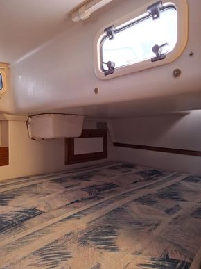 Aft cabin